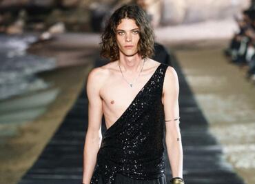 Saint Laurent x Havaianas: las sandalias más controversiales de la temporada