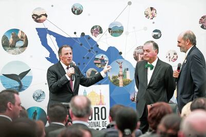 Meade promete reforzar el Programa Prospera