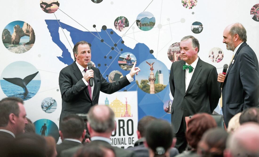 El candidato presidencial José Antonio Meade dijo ante integrantes del secto r turismo que es necesario modernizar infraestructura de puertos y aeropuertos. Foto: ALEJANDRA LEYVA. EL UNIVERSAL