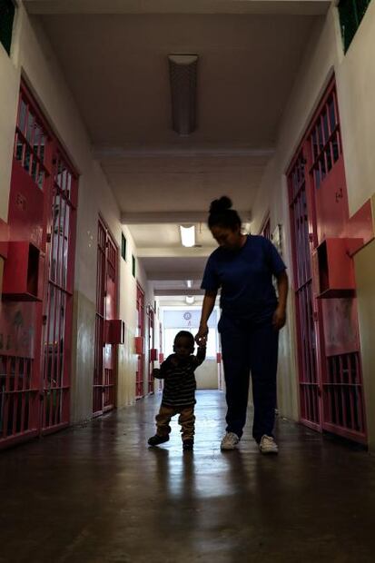 Infancia en prisión; su delito, ser hijos de reclusas