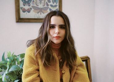 Yuya tiene la blusa de mariposa más sexy de la temporada