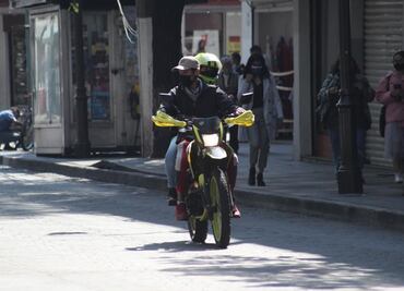 Así operan los motorratones en el centro de Toluca