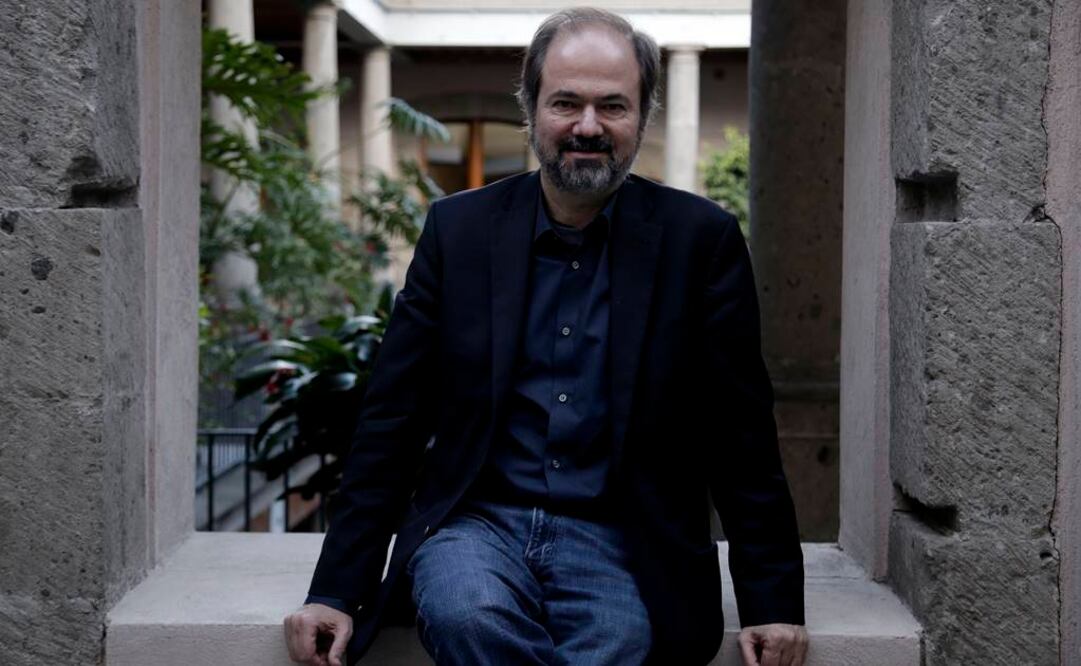 "He viajado bastante, pero siempre vuelvo a este enigma, a este extraño deporte extremo que es ser mexicano", expresó Villoro. FOTO: Alejandra Leyva/EL UNIVERSAL.