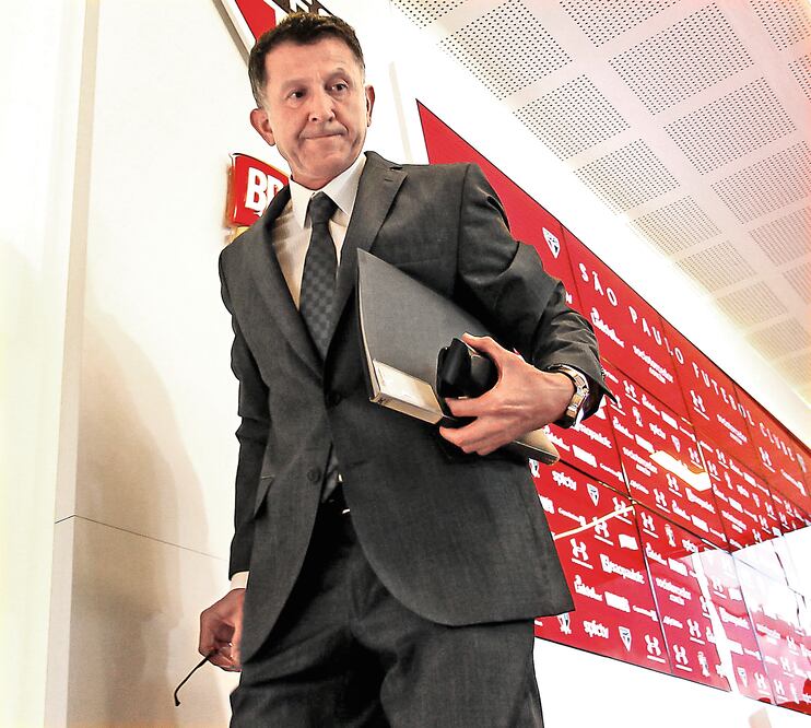 El DT de origen colombiano verá el desempeño tricolor (DOUGLAS PINGITURO. IMAGO7)