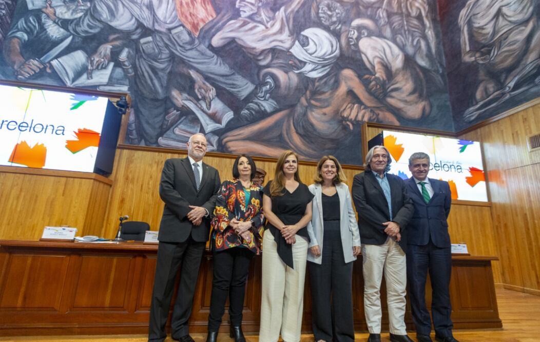 Rueda de prensa FIL, presentación del programa oficial, Guadalajara, México. 6 de Octubre , 2025. (Izq-der) Marisol Schulz Manau, José Trinidad Padilla Lopez, Karla Planter Pérez, Xavi Marce, Anna Guitart) 
Fotos: FIL/ Bernardo De Niz