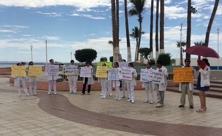 Médicos se suman a protestas en estados