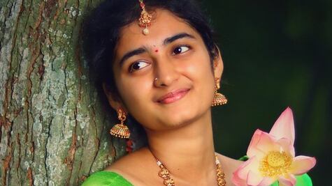 Guerra Rusia Ucrania: los "rostros robados" que se usan para promocionar y defender a Vladimir Putin