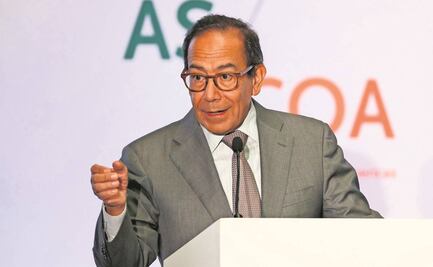 CCE: modelo regresa al país a 1960