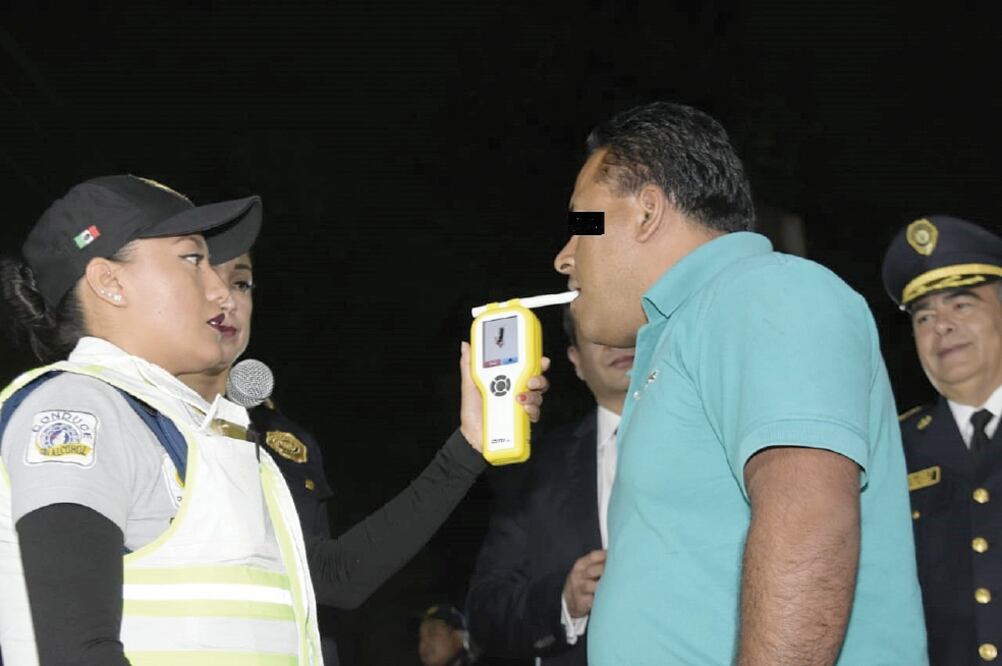 En la alcaldía Cuauhtémoc se instalan 12 puntos del alcoholímetro que se refuerzan desde los jueves, cuando hay más actividad, dijo Núñez. (ESPECIAL)