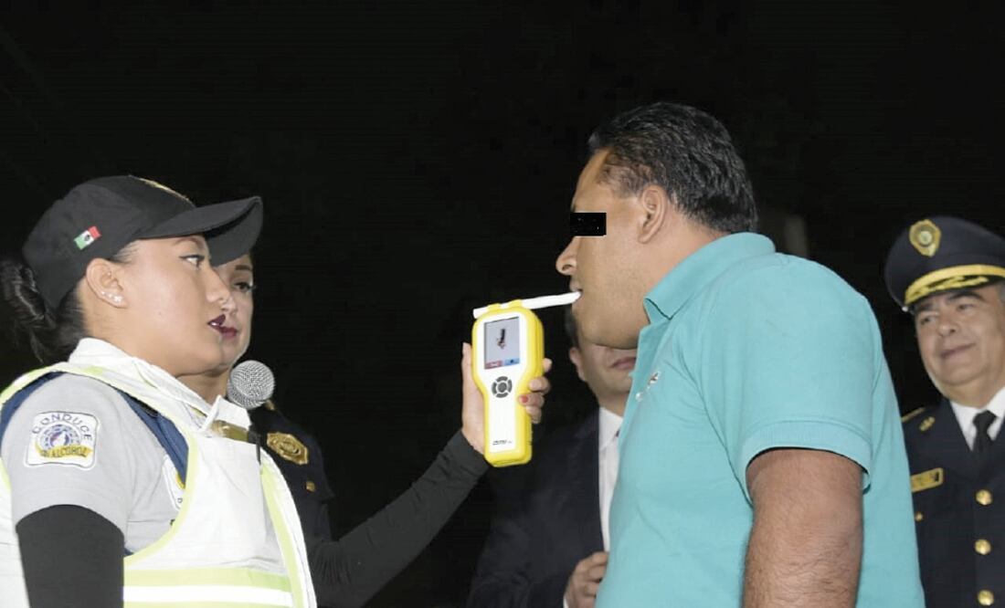 En la alcaldía Cuauhtémoc se instalan 12 puntos del alcoholímetro que se refuerzan desde los jueves, cuando hay más actividad, dijo Núñez. (ESPECIAL)