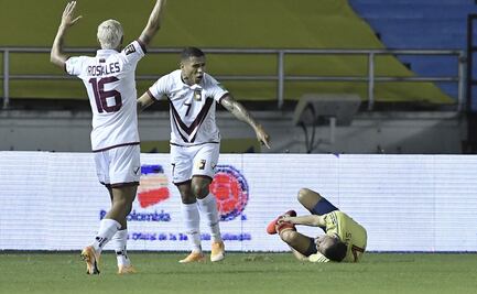 El mensaje de Santiago Arias tras su brutal lesión con Colombia