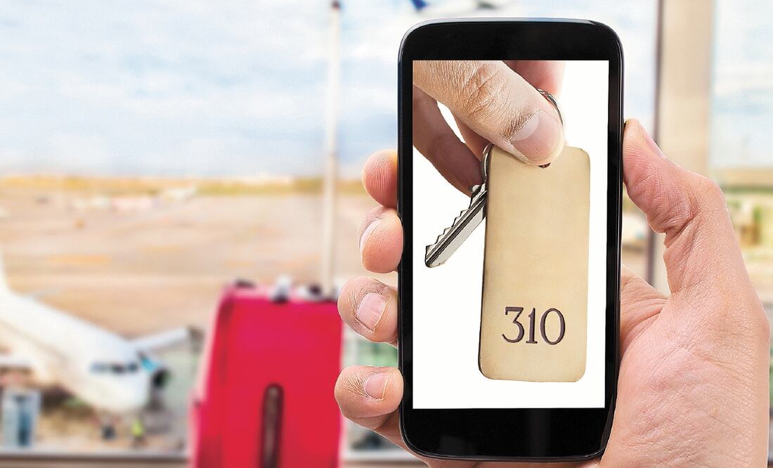 Los jóvenes esperan utilizar su teléfono para acceder a servicios como las notificaciones desde que salen de casa hasta que llegan a su destino. ARCHIVO EL UNIVERSAL