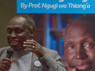 Muere el escritor keniano Ngugi Wa Thiong’o, eterno candidato al Nobel