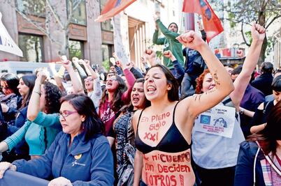 Tribunal de Chile elimina prohibición total al aborto