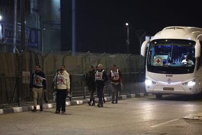 Hamas libera a otros seis rehenes este jueves, suman ocho en lo que va de la jornada