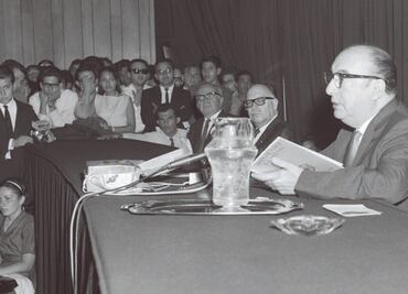 El día que Pablo Neruda “cantó” en la UNAM