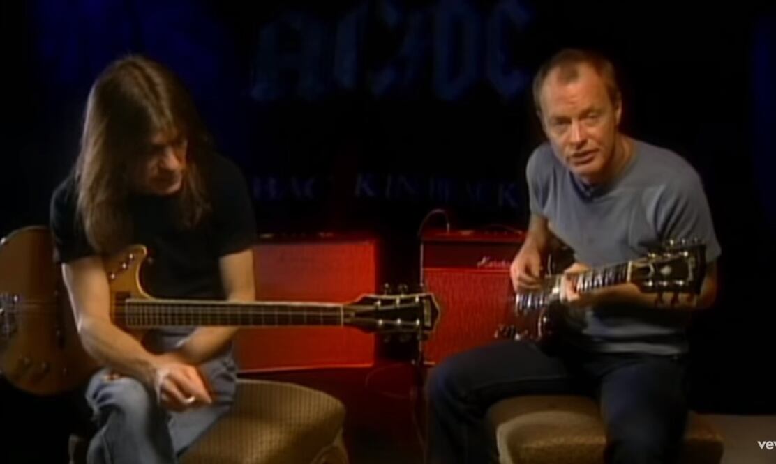 Angus y Malcolm Young de AC/DC. Foto: Captura YouTube