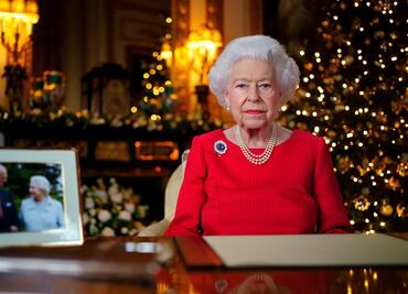 Arrestan a intruso armado en los terrenos del castillo de Windsor mientras la reina Isabel II celebra la Navidad