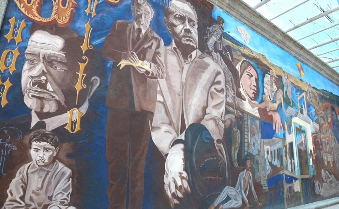 Fotografía de un mural que esta en la plaza de San Gabriel (México), inspirado en pasajes y personajes de los libros de Juan Rulfo.