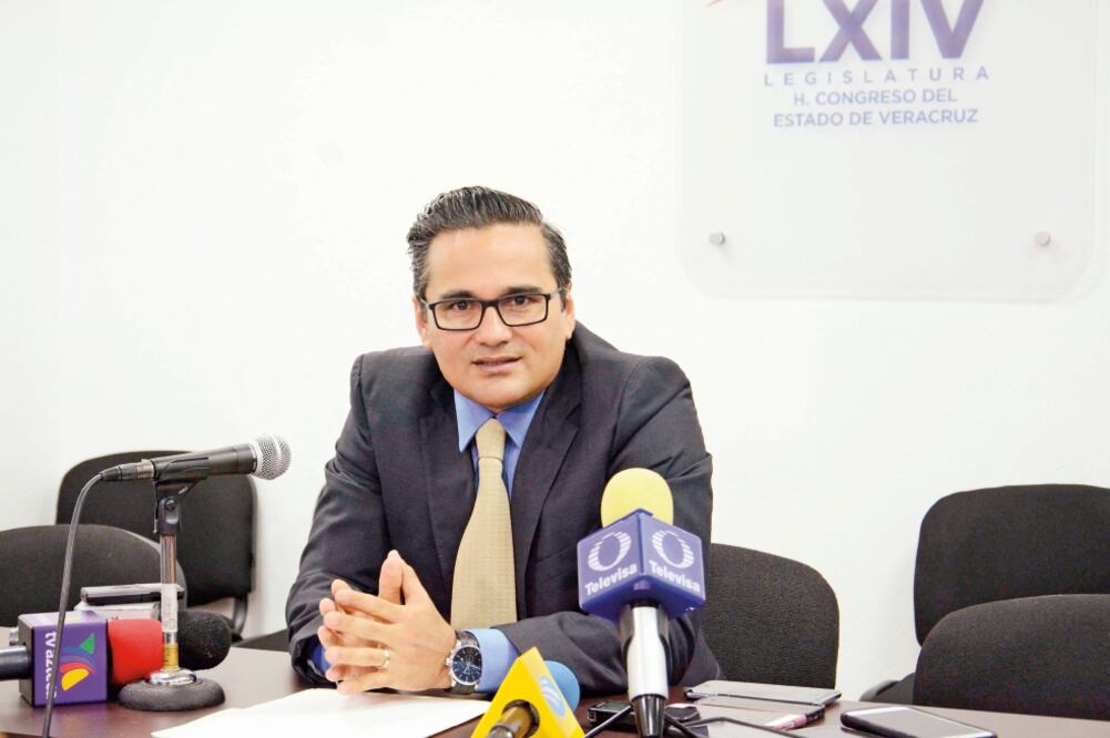 Diputada denuncia amenazas por cuestionar a fiscal