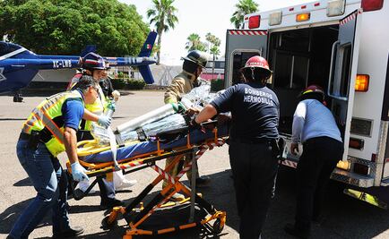 Suman 40 lesionados y 2 muertos por volcadura en Sonora 