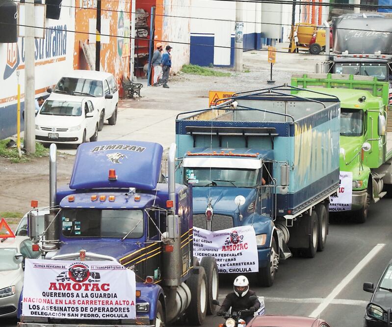 La Alianza Mexicana de Organización de Transportistas A.C (AMOTAC) anunció una manifestación para el próximo viernes 7 de noviembre.
(Imagen Ilustrativa)
Foto: OMAR CONTRERAS