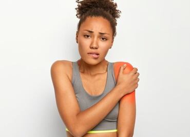 La deliciosa fruta roja que colabora en la disminución del dolor muscular