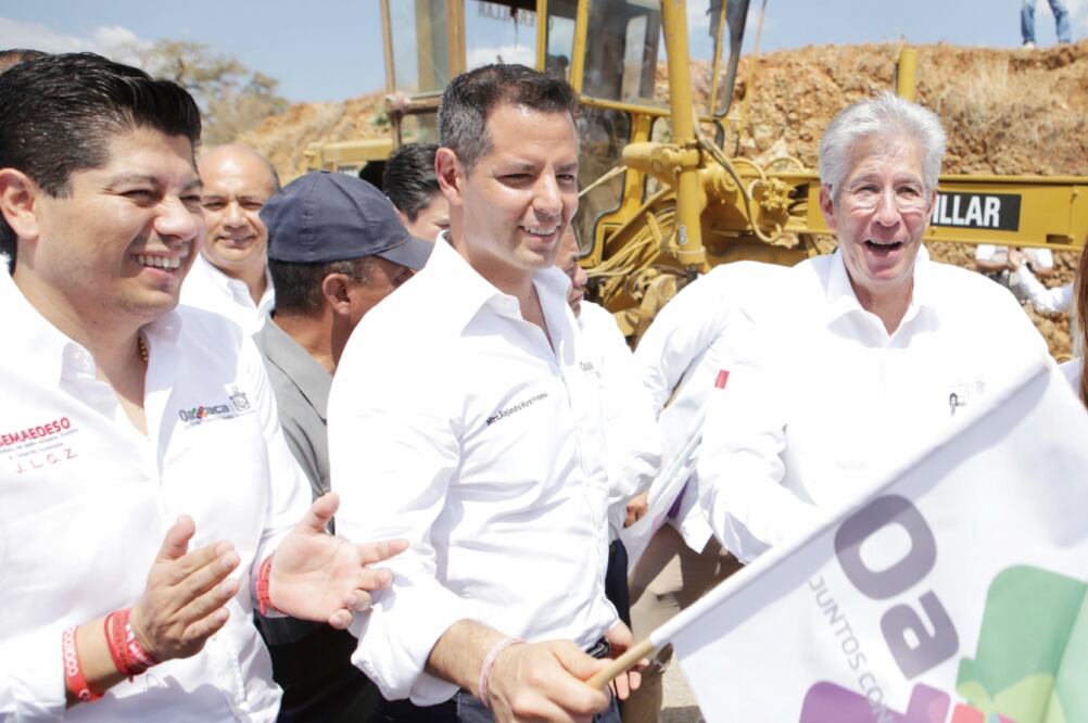 Mensaje. El gobernador Alejandro Murat Hinojosa informó que la obra detonará la inversión y el desarrollo. Foto: JAVIER CABRERA. EL UNIVERSAL