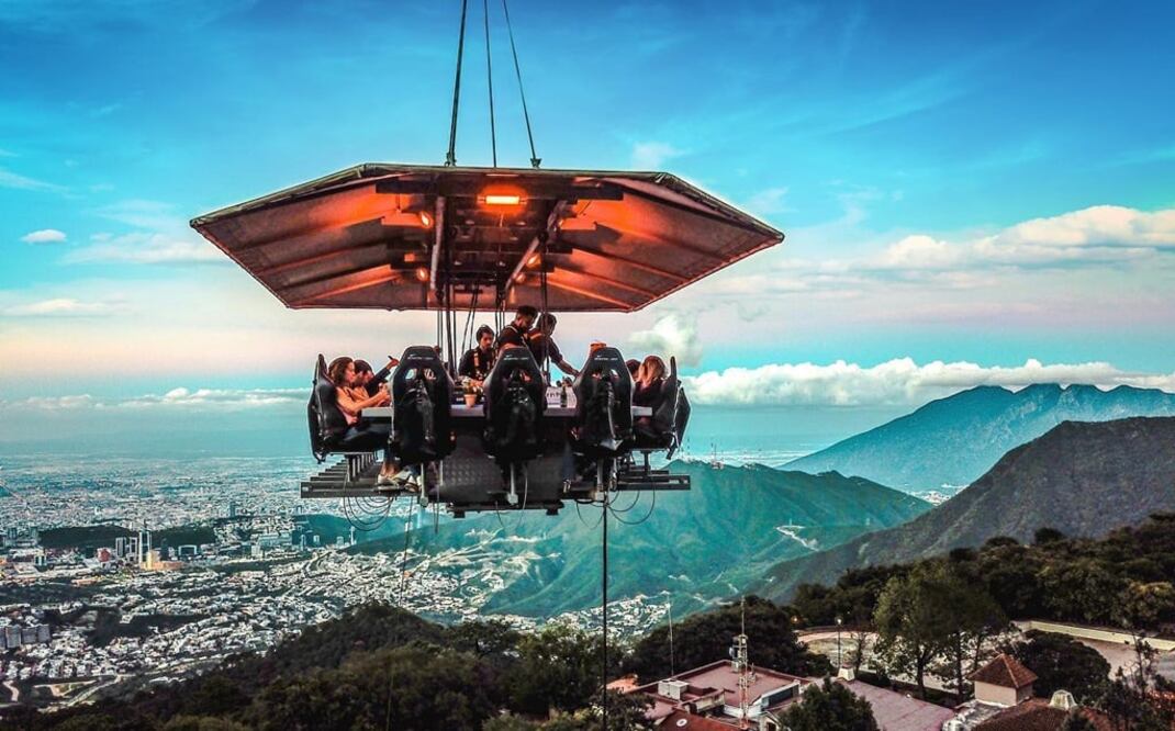 Foto tomada Facebook Dinner In the Sky