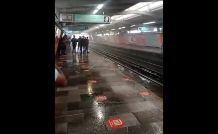 Video. ¡Intensa lluvia se filtra en la estación Jamaica del Metro!