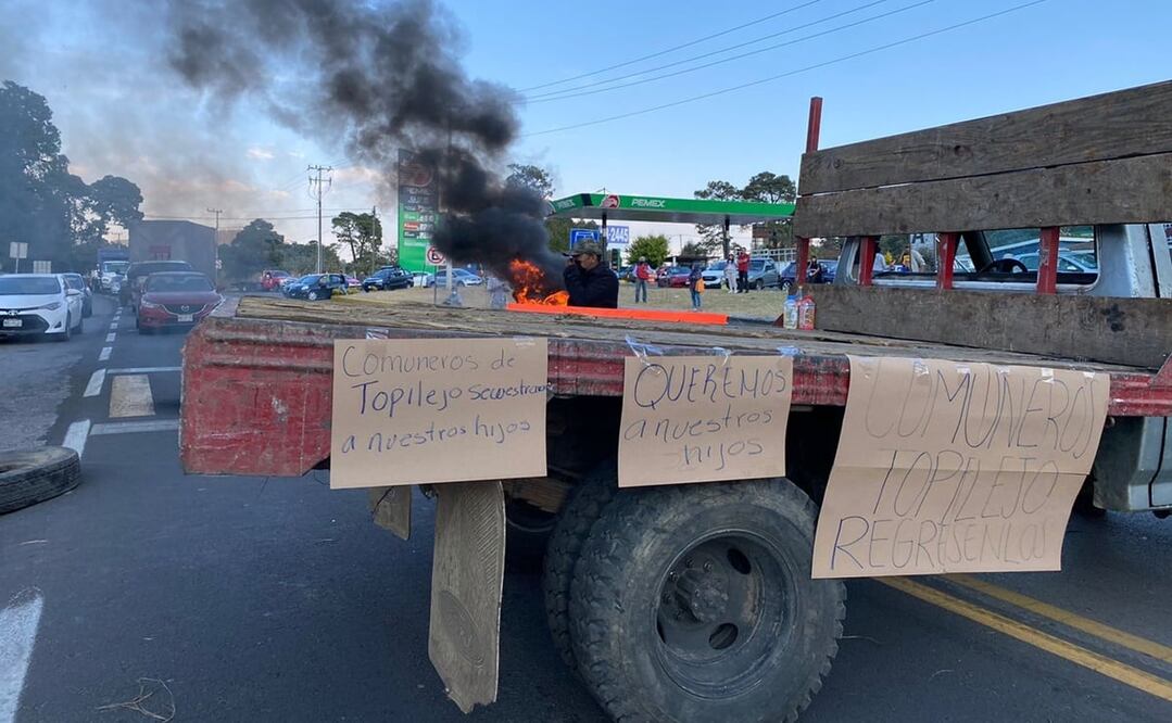 Los hechos se deben a que habitantes de la comunidad de Fierro del Toro, perteneciente al municipio de Huitzilac, cerraron la carretera federal México-Cuernavaca. Foto: Especial