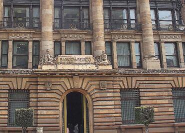 El peso se despedirá de 2017 de capa caída