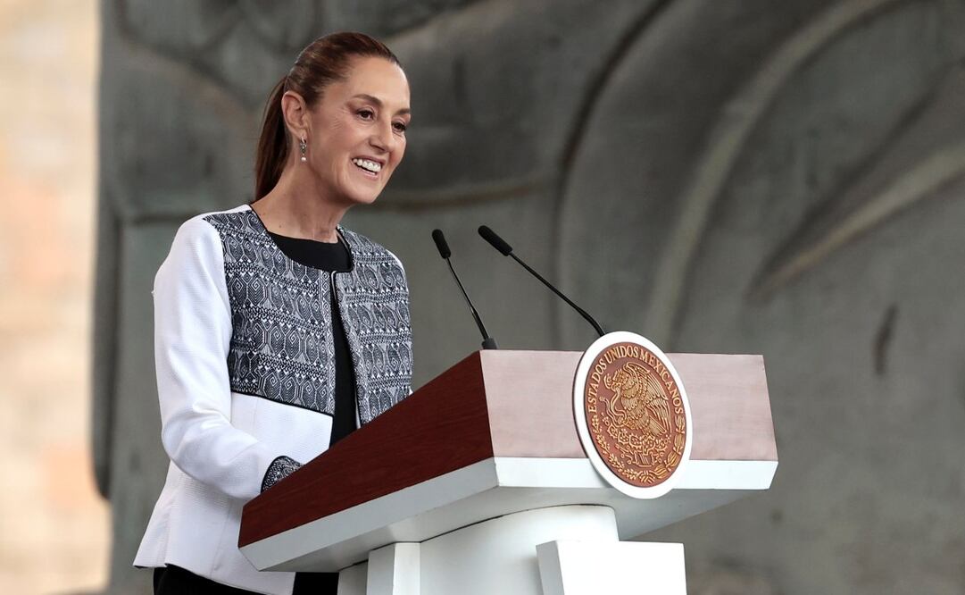 Claudia Sheinbaum encabeza la estrategia “Plan México, fortaleciendo la economía y el bienestar” en el Museo Nacional de Antropología. Foto: EFE