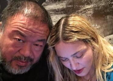 Ai Weiwei publica foto con Madonna