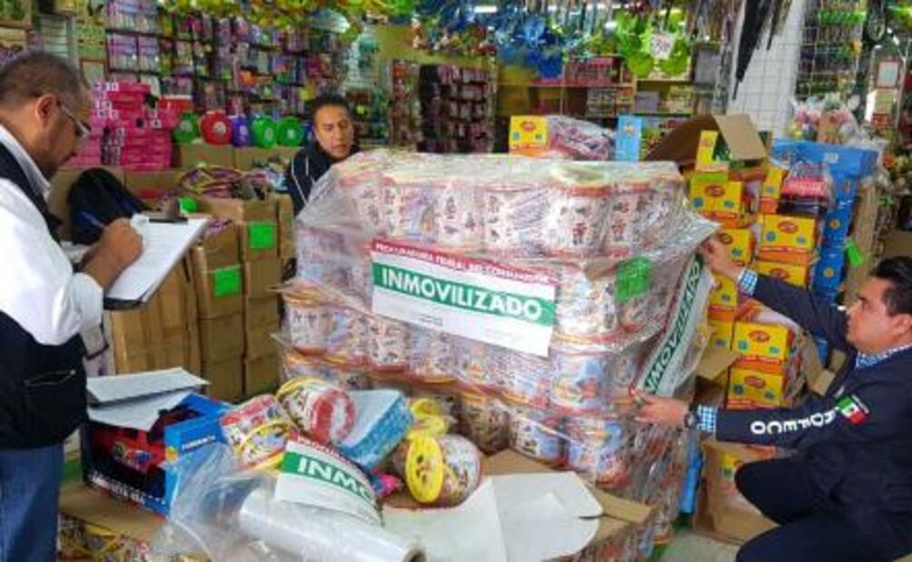 Profeco inmoviliza roscas de reyes, juguetes y ropa