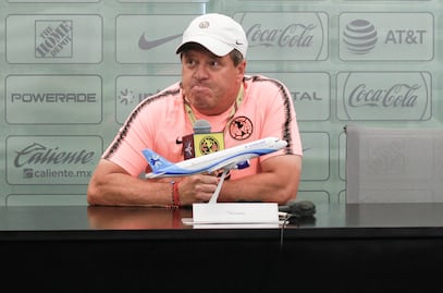 "Piojo" Herrera le cierra la puerta del América a Gio Dos Santos