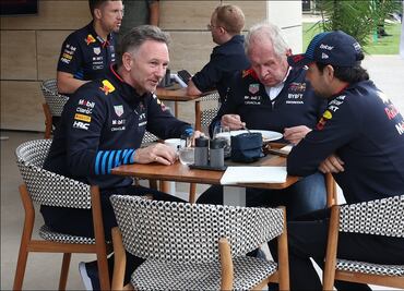 En Red Bull aún extrañan a Checo Pérez; el mexicano salió del equipo tras cuatro años