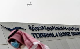 Ataque al aeropuerto de Kuwait deja un muerto; pone a prueba cese del fuego entre EU e Irán