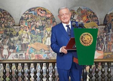 "Estoy bien, de buenas y feliz", dice AMLO al concluir su Cuarto Informe de Gobierno en Palacio Nacional