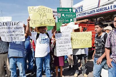 Comisionado y secretario de gobierno de Morelos chocan por autodefensas