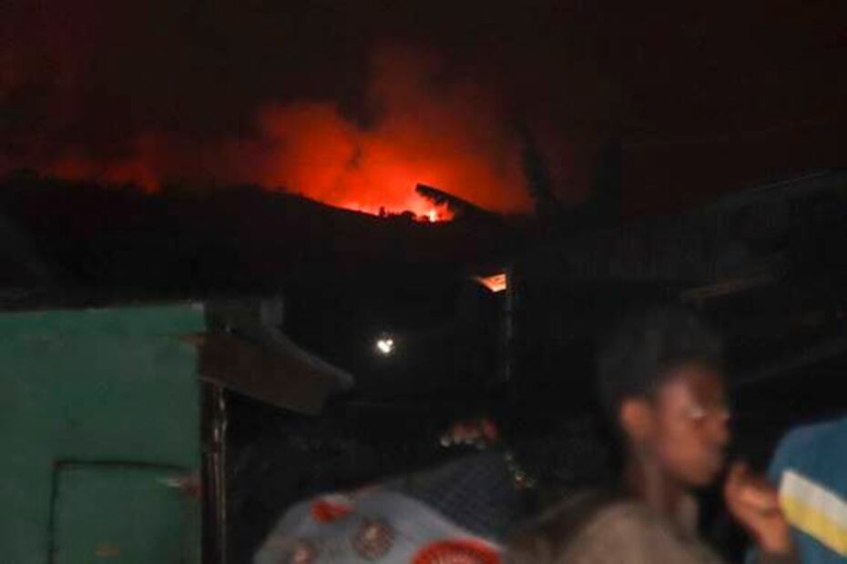Las fotos de la gran erupción del volcán en el Congo; la lava llega a la ciudad