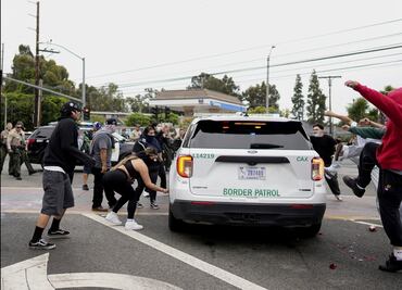 FOTOS: Redadas migratorias contra hispanos en Los Ángeles desatan protestas y enfrentamientos
