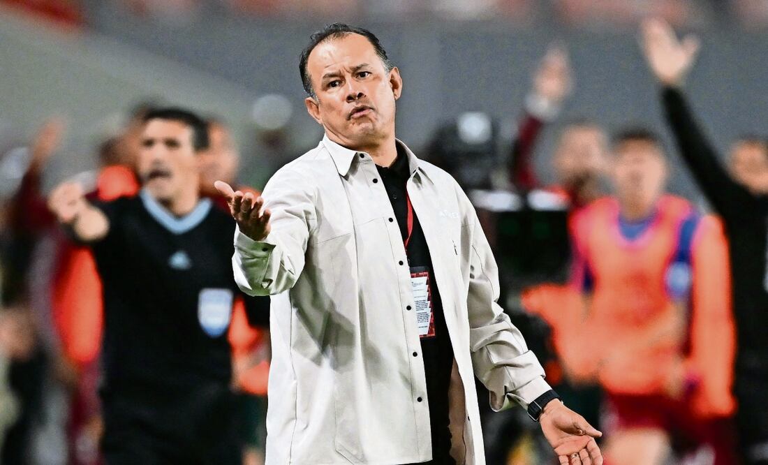 Juan Reynoso fue despedido de Perú