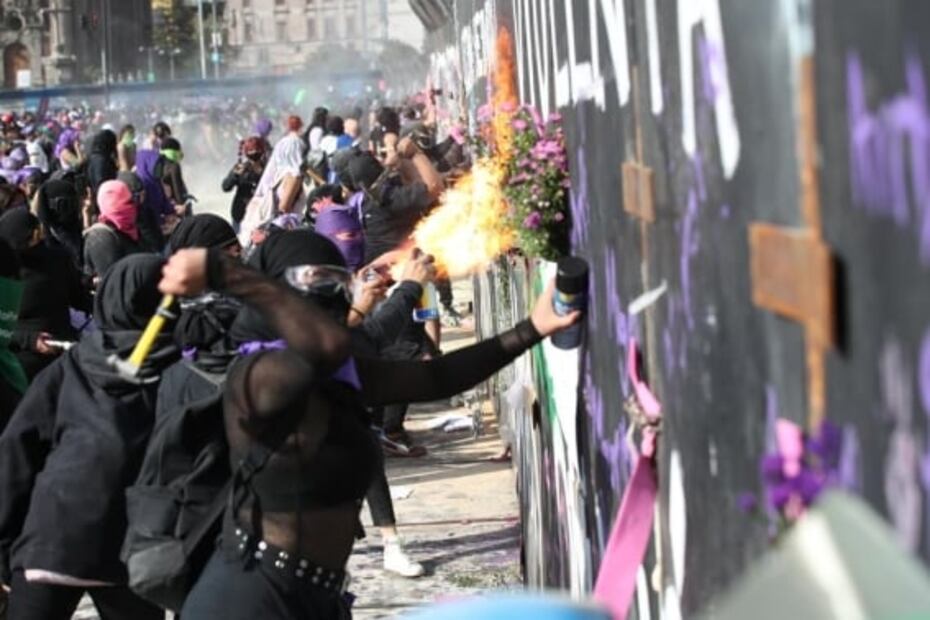 La CDMX es feminista: Sheinbaum aplaude la participación masiva en marcha 8M