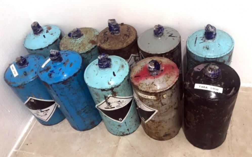 Detienen a hombre con contenedores de mercurio en Chiapas