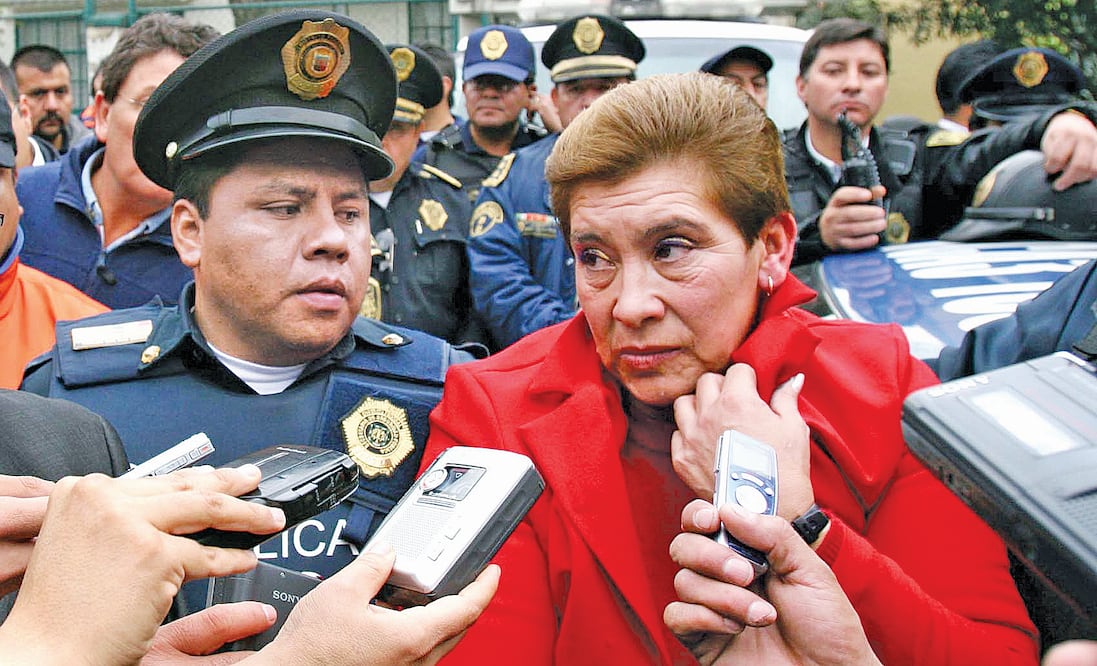 En 12 décadas se han registrado al menos cinco asesinos seriales y otros cuatro son conocidos solamente por la crueldad con la que cometían sus actos. En la imagen Juana Barraza Samperio, la 'Mataviejitas'  (ARCHIVO / EL UNIVERSAL)