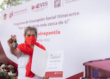 Familias de Edomex reciben acreditación patrimonial, tras 38 años de la explosión de San Juanico