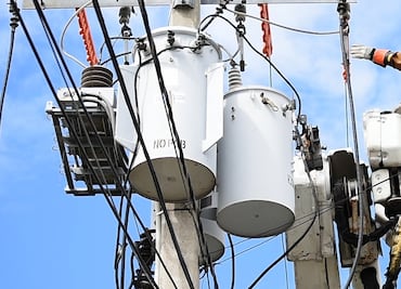 Telecom accederá a 11 millones de postes de la CFE en 2019