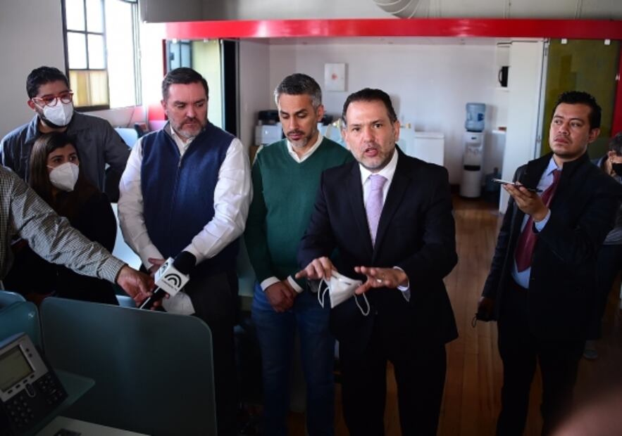 "Un hombre que se va por la puerta trasera": PAN critica salida de  Armando Ocampo de la Ceavi