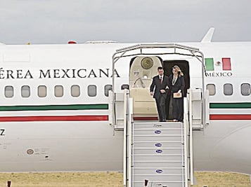 Inicia EPN visita de Estado en Francia